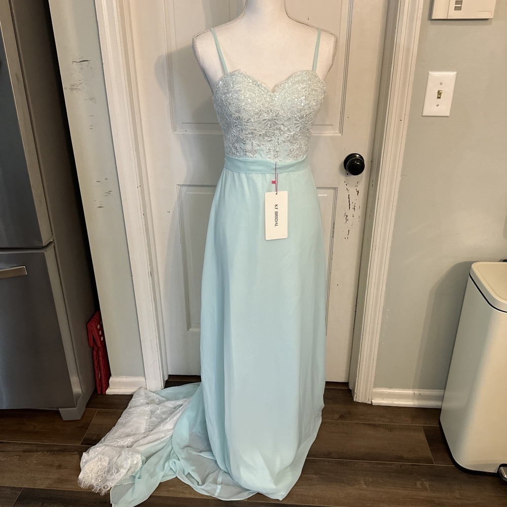 Mint Green NWT Chiffon Sleeveless Bridesmaid Dress‎ Sequin Bodice & Lace Train